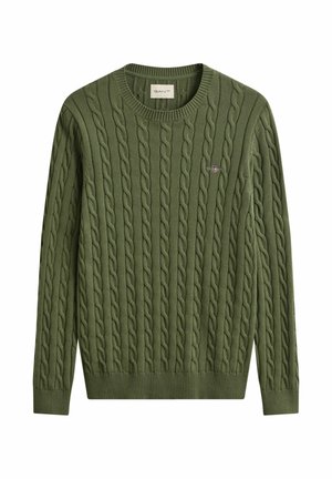 Olivgrüner, kabelgestrickter Rundhalsausschnitt-Pullover mit gerippten Bündchen und Saum, mit einem kleinen, auf der linken Brust gestickten Logo.