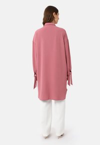 Modanisa REFKA - Button-down blouse - pink