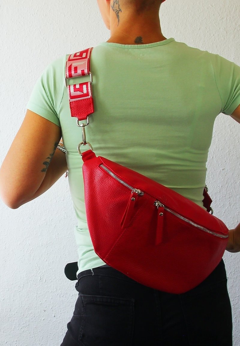 DrachenLeder Sac banane - rot