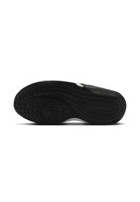 Sole di sneaker nera con un motivo zigzag testurizzato e punti di trazione circolari. Il materiale appare gommato con una superficie liscia.