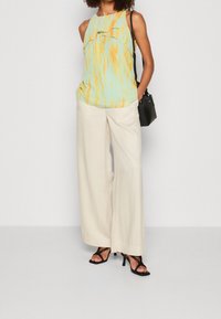 Esprit Camicetta - green