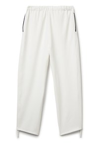 Bílé kalhoty s elastickým pasem, dvěma bočními kapsami a zipy na kotník. Měkká textura a uvolněný střih.