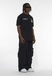 Lost Youth UNISEX HEAVY TEE ICON - Camiseta estampada - black/negro ...