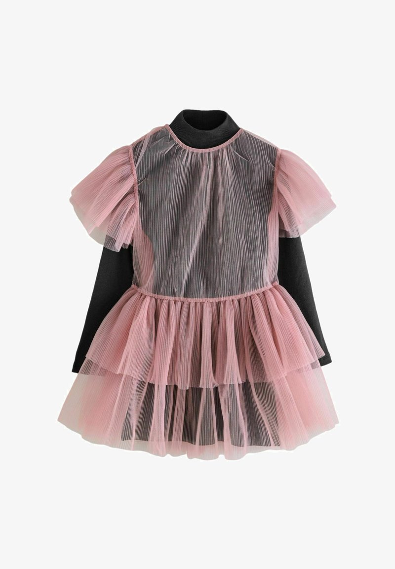 Czarna sukienka z długim rękawem, z plisowanym różowym tiulem na wierzchu, z falbankowymi rękawami i warstwowym krojem spódnicy.