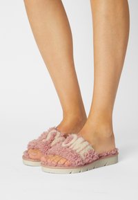 bugatti Mules - light pink