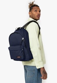Eastpak OUT OF OFFICE - Zaino - moonlit navy