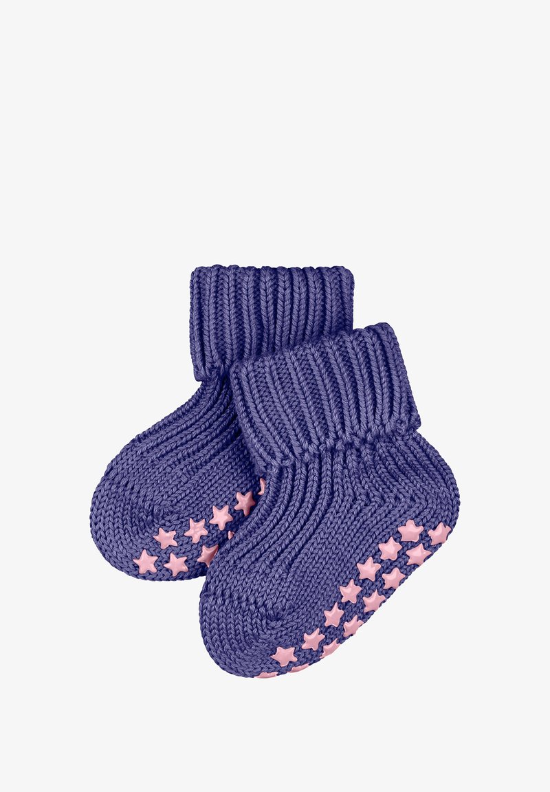 Gestrickte lila Babystiefelchen mit einem gerippten Bündchen und rosa sternförmigen Griffen an den Sohlen, entworfen für Komfort und Sicherheit.