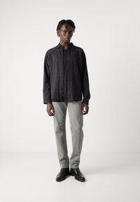 Thumbnail Image 6