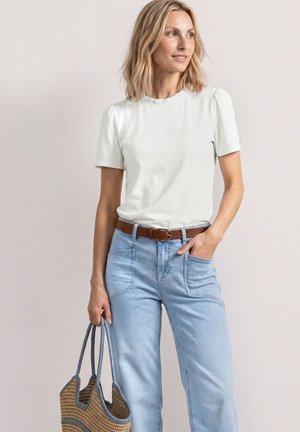 Street One, T-SHIRT MIT RUNDHALS UND RÜSCHENDETAILS - T-shirt basique - off white