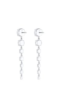 Sidabriniai auskarai su kabančiais geometriniais elementais, įskaitant kubus ir šešiakampius, blizgiu paviršiumi ir spaustuku užsegimu.