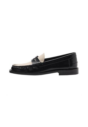Moccasins - black