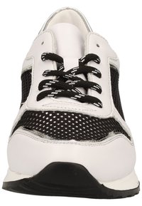 Thumbnail Image 5