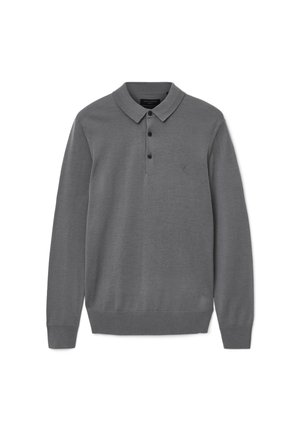 Maglione polo grigio a maniche lunghe con tre bottoni neri e polsini e orlo a coste, presentato su uno sfondo bianco.