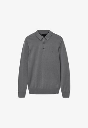Langærmet grå polo-sweater med tre sorte knapper samt ribbede manchetter og kant, præsenteret på en hvid baggrund.