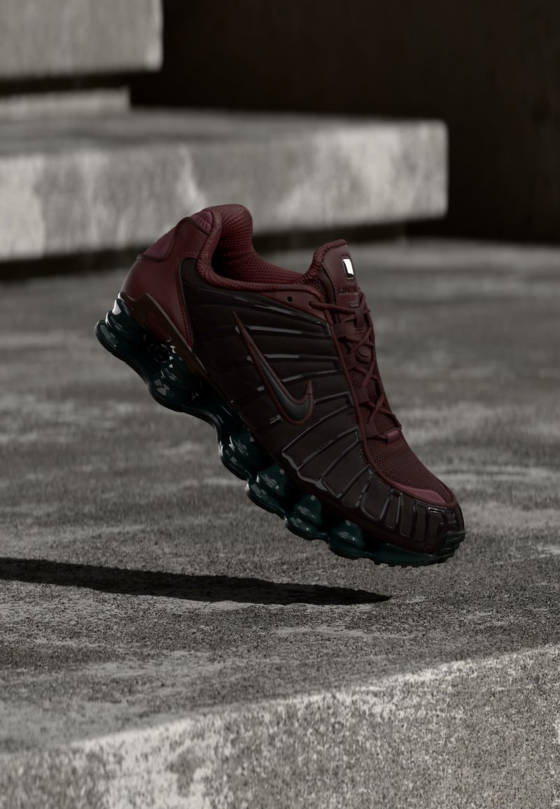 Nike SHOX TL SE TECH burgundy crush/black/burgundy ash/off noir/bordeaux