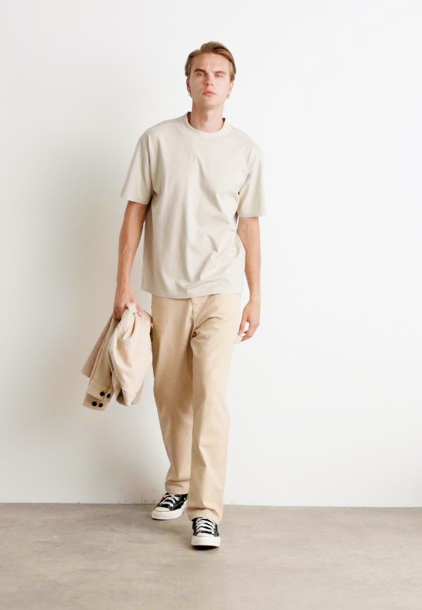 DYE - Basic T-shirt - light beige2