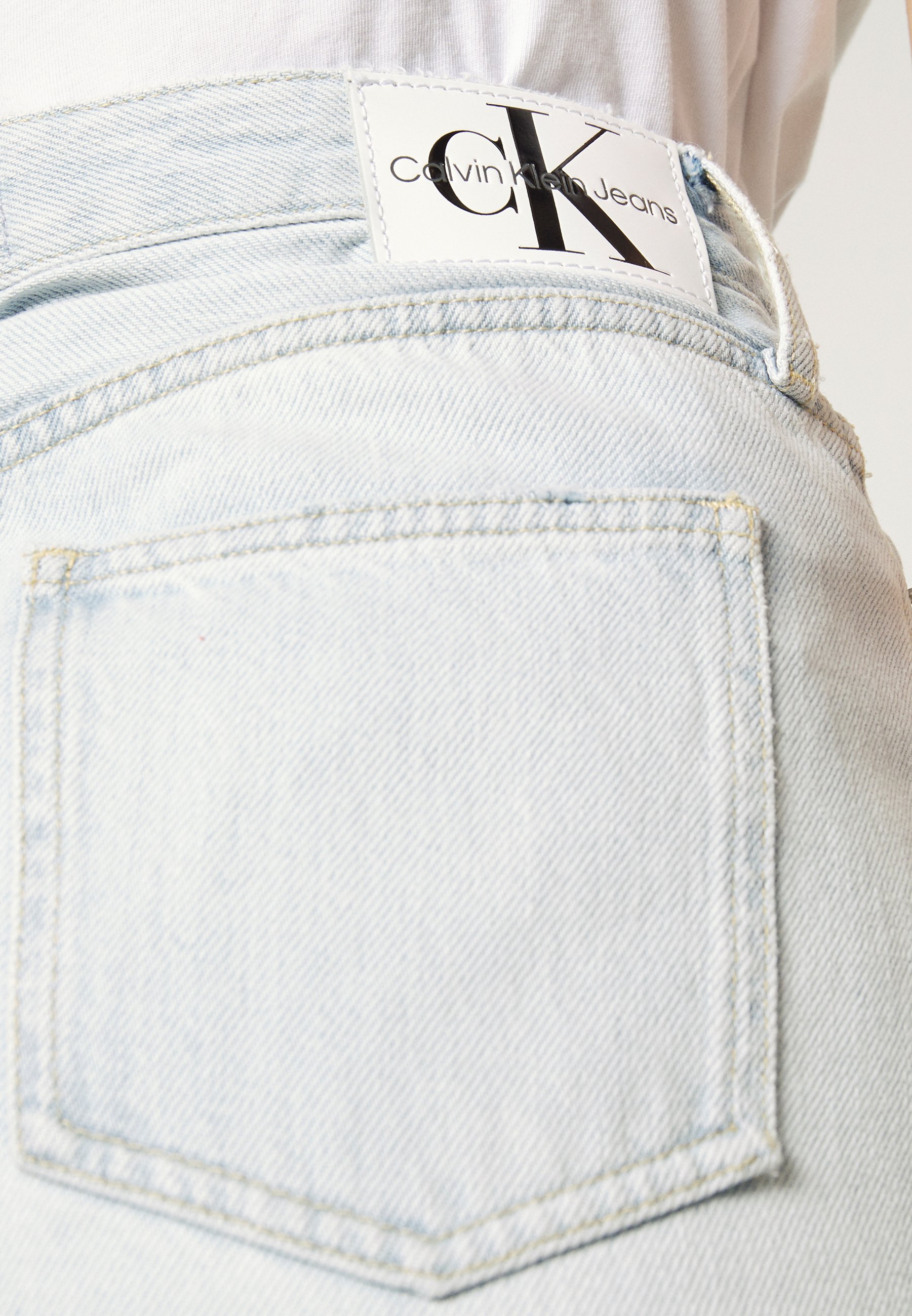 Calvin Klein Jeans MAXI SKIRT - Bleistiftrock - denim light/light-blue  denim - Zalando.de
