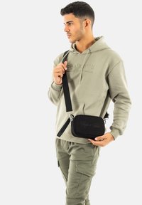 Project X Paris B2357 - Bandolera - noir