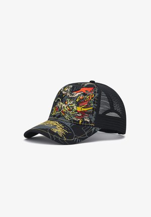 Schwarze Baseballkappe aus Mesh mit farbenfrohem, auf der Vorderseite gesticktem Drachendesign und gelber Schrift auf der gewölbten Krempe.
