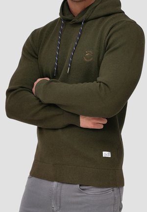 Sudadera con capucha verde oliva con acabado texturizado, cordones azul marino, detalle de logo frontal y puños y dobladillo acanalados. Tela de mezcla de algodón.