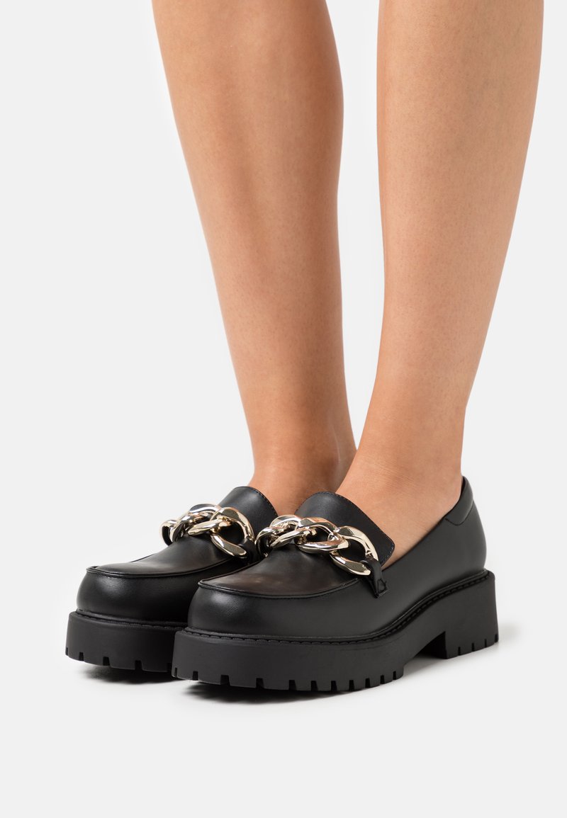Monki Sapatos sem atacadores - black