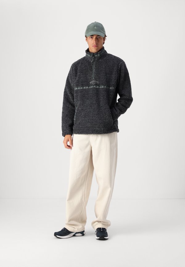 BOUNDARY TOMBSTONE - Fleece jumper2