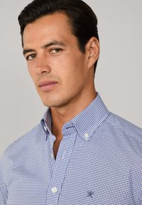 Hackett London ESS GINGHAM - Camisa - blue print