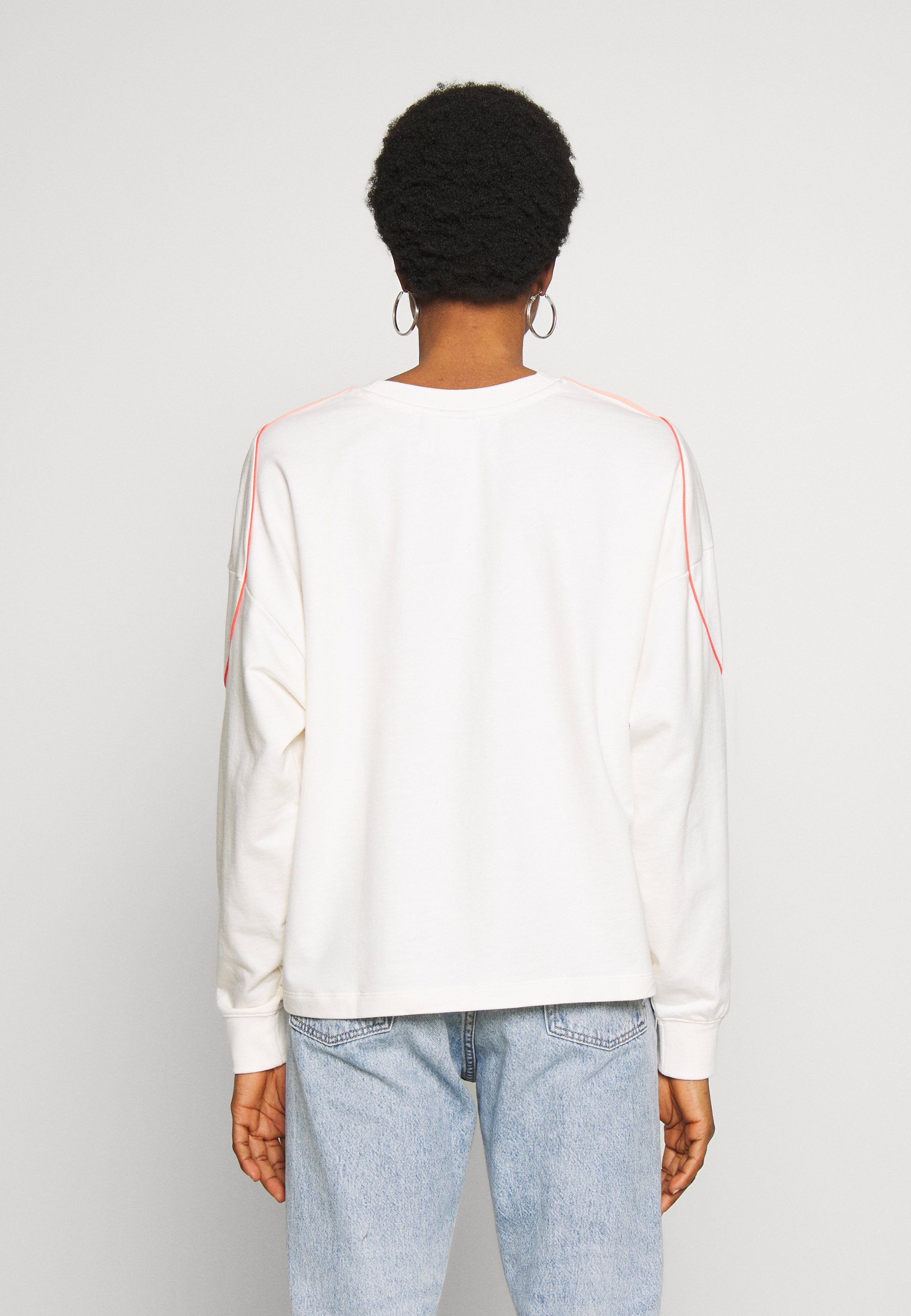 adidas Originals FAKTEN CROPPED SWEATER LONG SLEEVE PULLOVER adidas Originals FAKTEN CROPPED SWEATER LONG SLEEVE PULLOVER