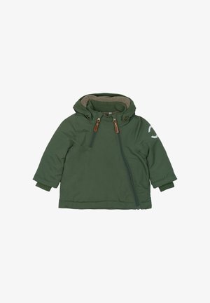 Grüne gesteppte Jacke mit Kapuze, zwei vorderen Reißverschlüssen, braunen Akzenten und gerippten Bündchen. Logo auf dem Ärmel gedruckt.