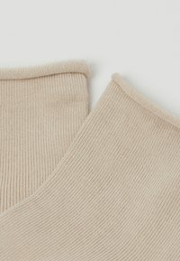 Unselected, hautfarben natural ginger