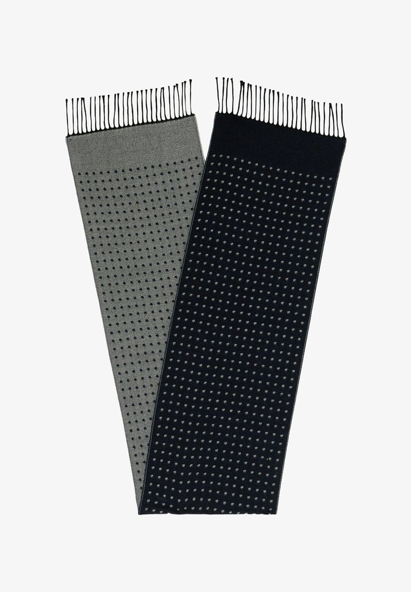 Dwa szaliki: jeden szary z małymi czarnymi kropkami, drugi granatowy z podobnymi kropkami. Oba mają frędzle na końcach i gładką teksturę.