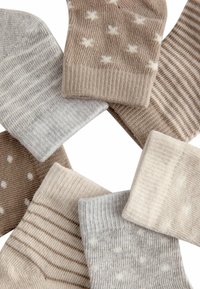 Next 7 PACK REGULAR FIT - Ponožky - neutral star stripe