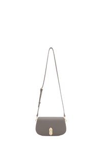 Graue Ledertasche in Umhängeform mit abgerundeter Form, goldenen Beschlägen und einem Magnetverschluss. Verstellbarer Tragegurt für vielseitigen Tragekomfort.