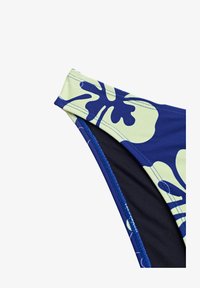 Non sélectionné, dark blue yellow
