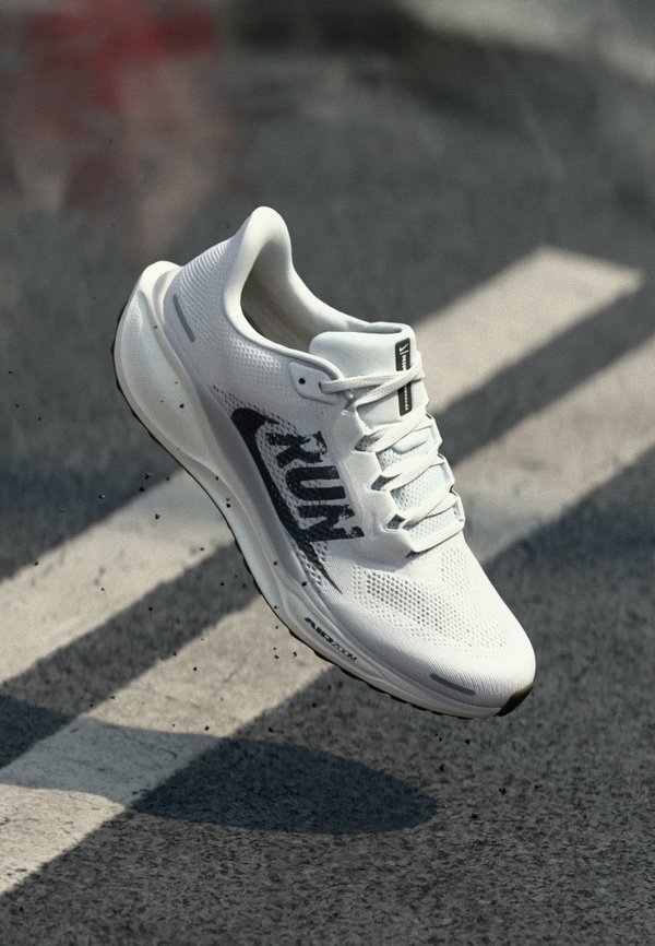 AIR ZOOM PEGASUS 41 RUN - Road running shoes3