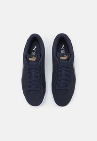 Puma SMASH V2 - Sapatilhas - new navy/castlerock/team gold