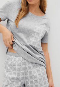 Next SHORT SLEEVE - REGULAR FIT - Nattøj sæt - grey geo