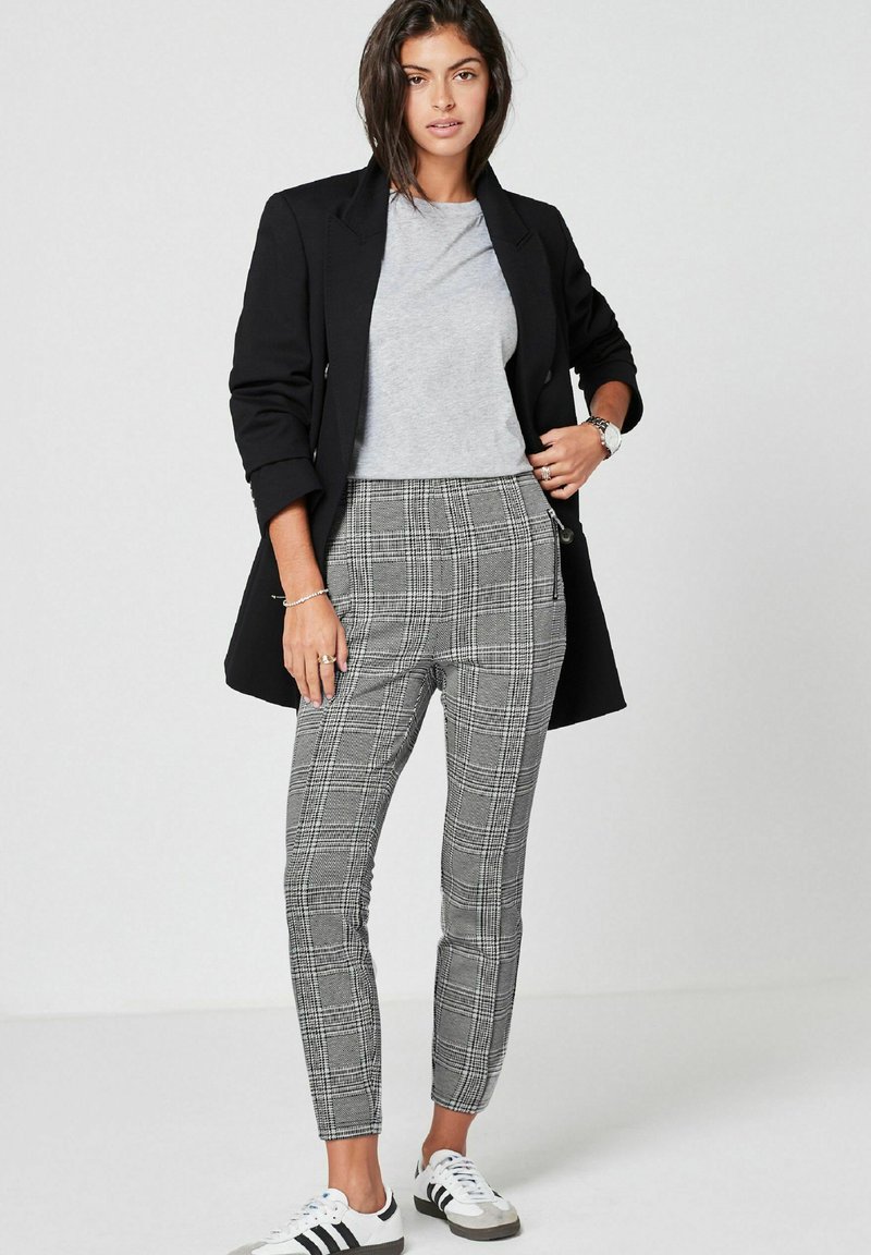 Next Broek zwart Next Broek zwart