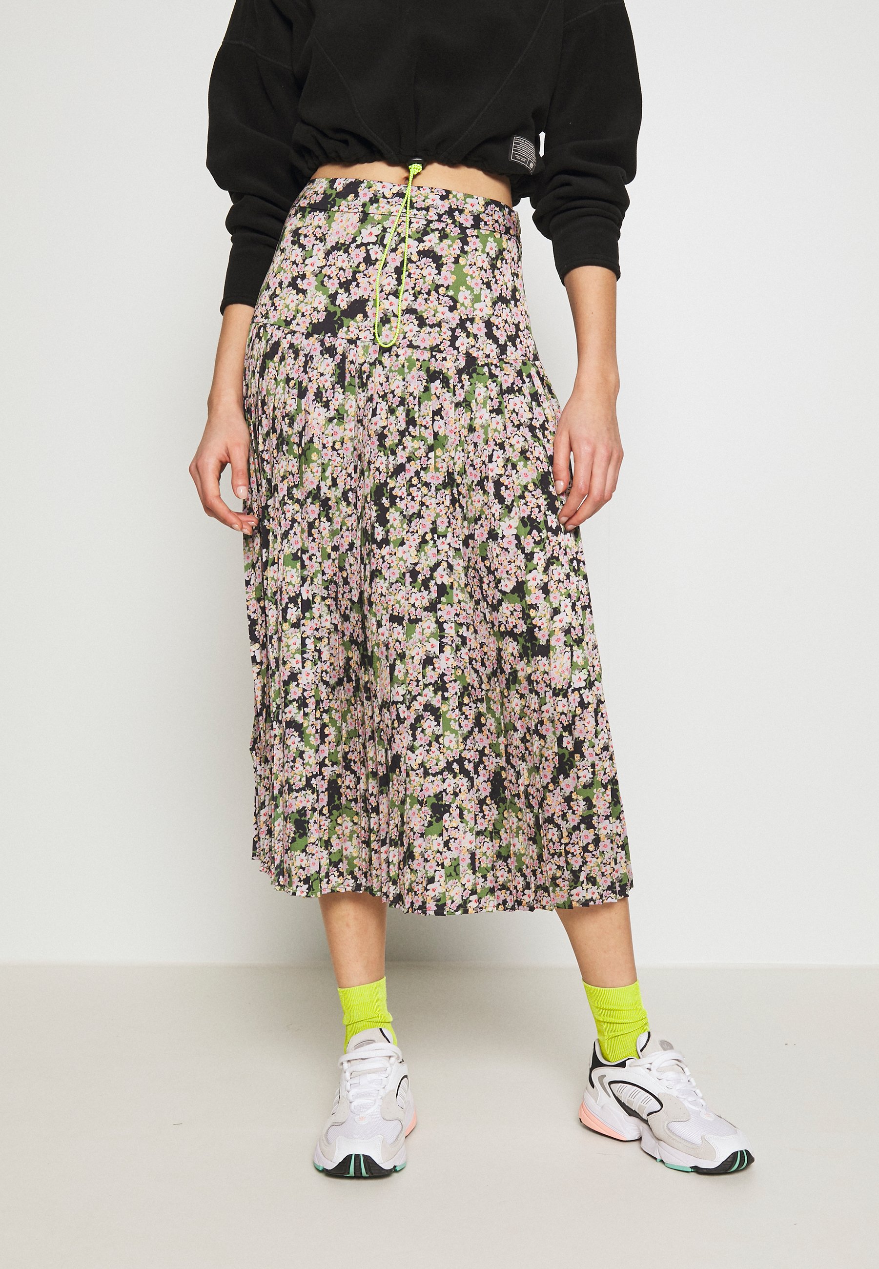 Never Fully Dressed online | Den nye kolleksjonen på Zalando Never Fully Dressed MONACO JOHANNA PRINT DRESS - Kjole - blue