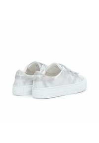 No Name BASKETS ARCADE STRAPS GLOW - Chaussures de skate - blanc