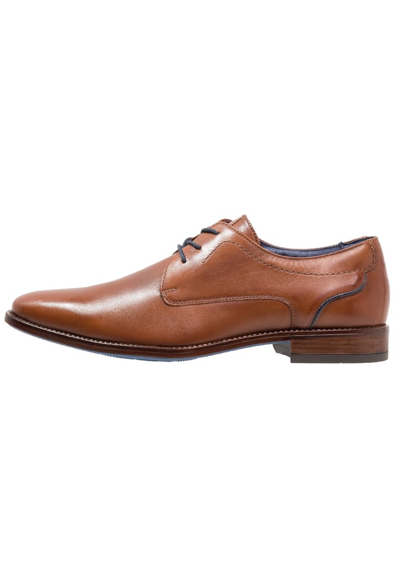 Brauner Lederschuh mit glatter Oberfläche, spitzer Zehenpartie, Schnürdesign und kontrastierendem blauem Innenfutter. Verfügt über einen niedrigen Blockabsatz.