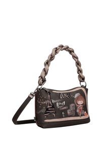 Ciemnobrązowa torba na ramię z plecionym paskiem. Zawiera nadruki paryskich zabytków, ilustrację dziewczyny oraz tekst "Piękno zaczyna się tutaj."