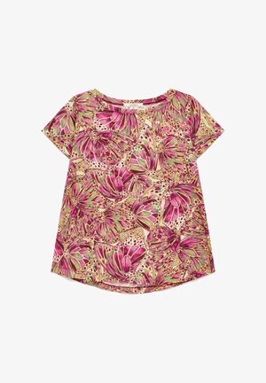 Chemise à manches courtes avec un motif coloré de papillons rose, vert et beige sur un fond en tissu doux.