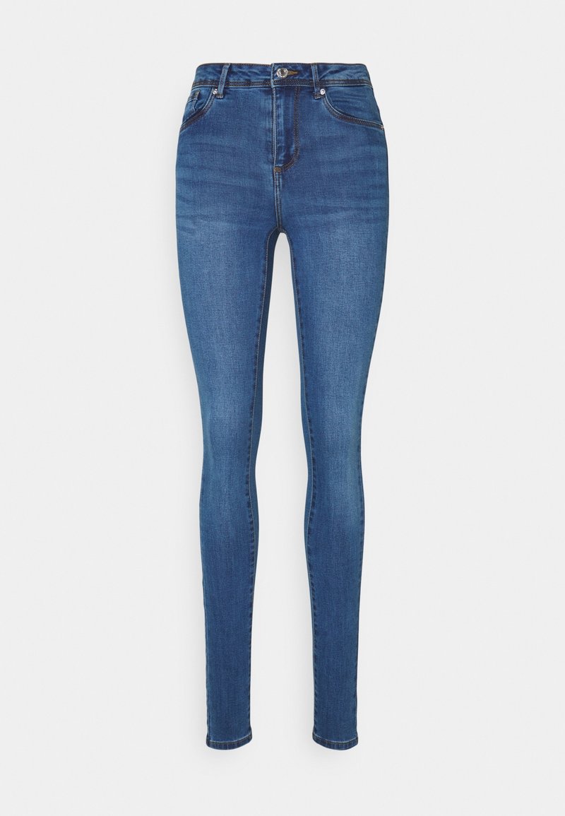Jean skinny bleu à taille haute avec poches avant et fermeture par bouton, présenté sur un fond clair uni.