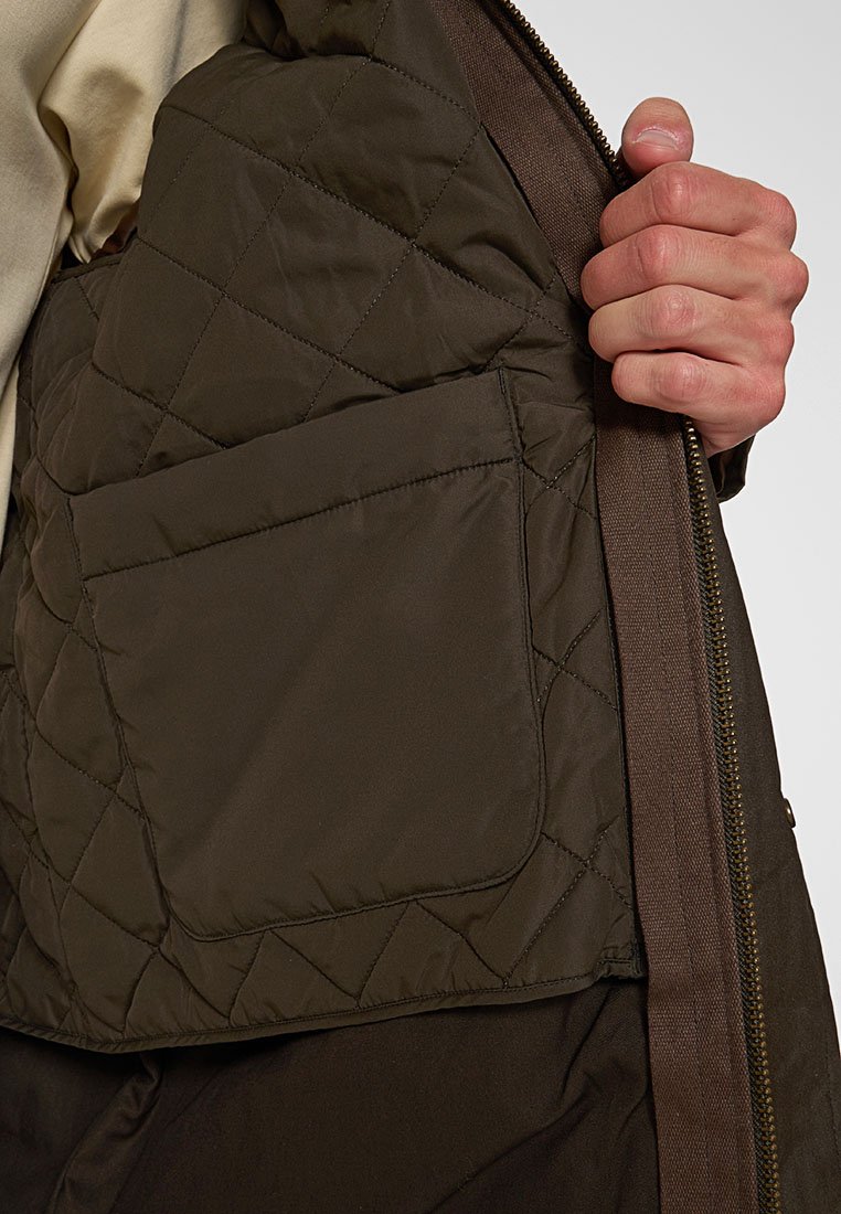 RELAXED FIT 3 IN 1