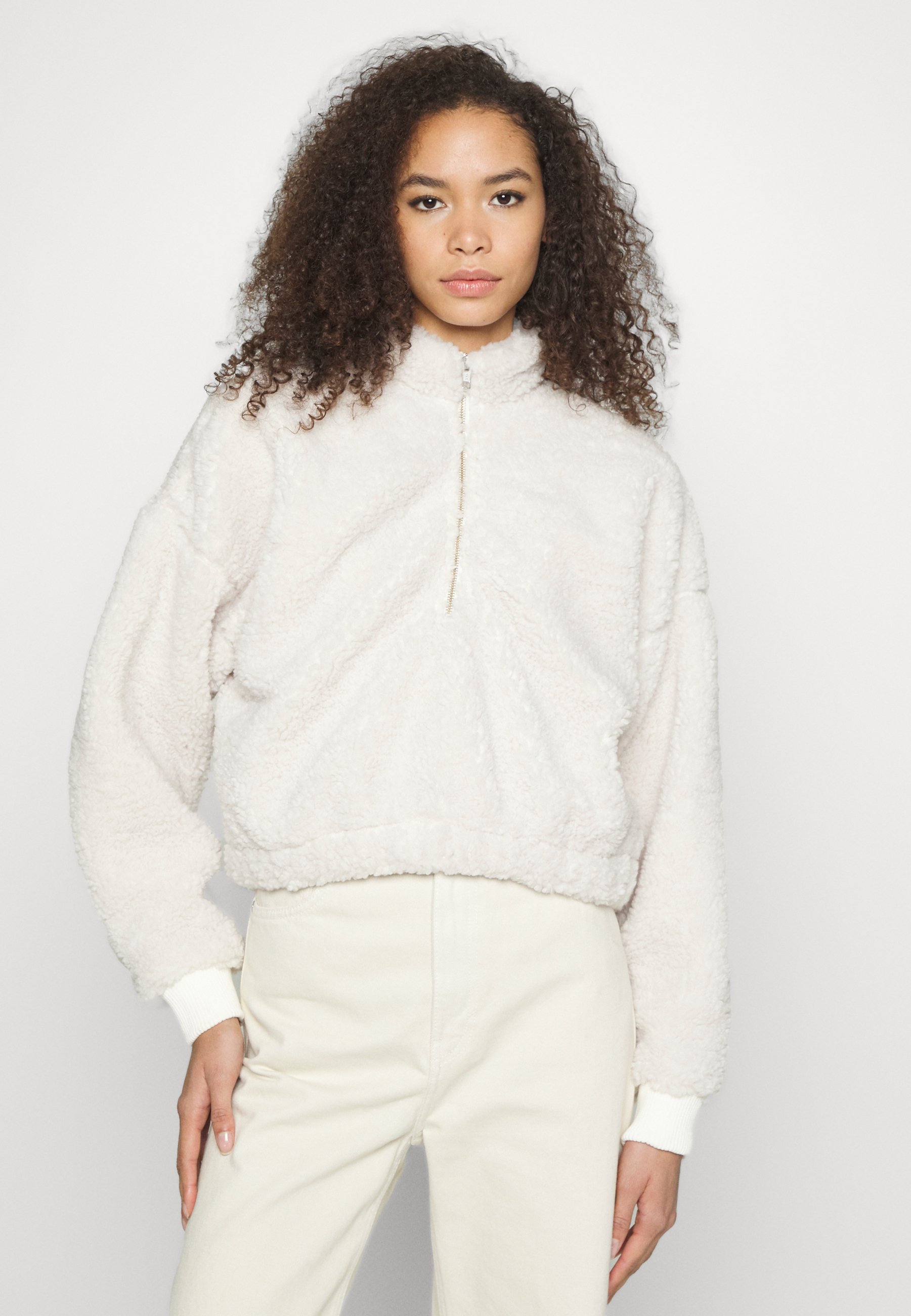 White teddy sweatshirt Clearance