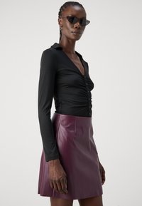 Vero Moda Tall VMNELLY SHORT SKIRT  - Trapecinis sijonas - winetasting