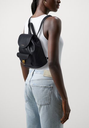 Coccinelle BEAT SOFT - Sac à dos - noir