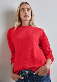 Street One STRUKTUR MIT TURTLENECK - Langarmshirt - rot