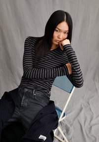ARMEDANGELS ENRICCAA STRIPES - Langarmshirt - iron cast black